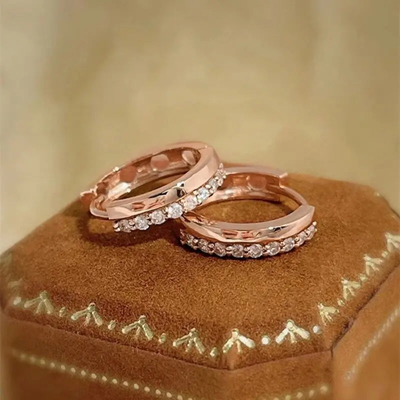 Sparkling Micro Pave Classic Gold Rose Gold Geometry Design Ear Cuff Earrings for Women Delicate Small Versatile Fashion Jewelry