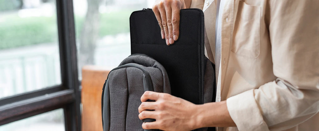 UPERFECT 18.5" 22" Portable Monitor Case Polyester Laptop Sleeve Computer Cover Bag with Pocket Zipper for 15.6"-22" Travel BAG
